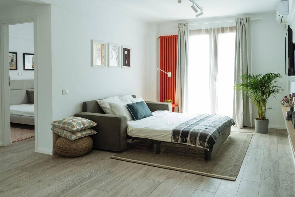 Sunny 2br Flat - Old Town View דירה בוקרשט