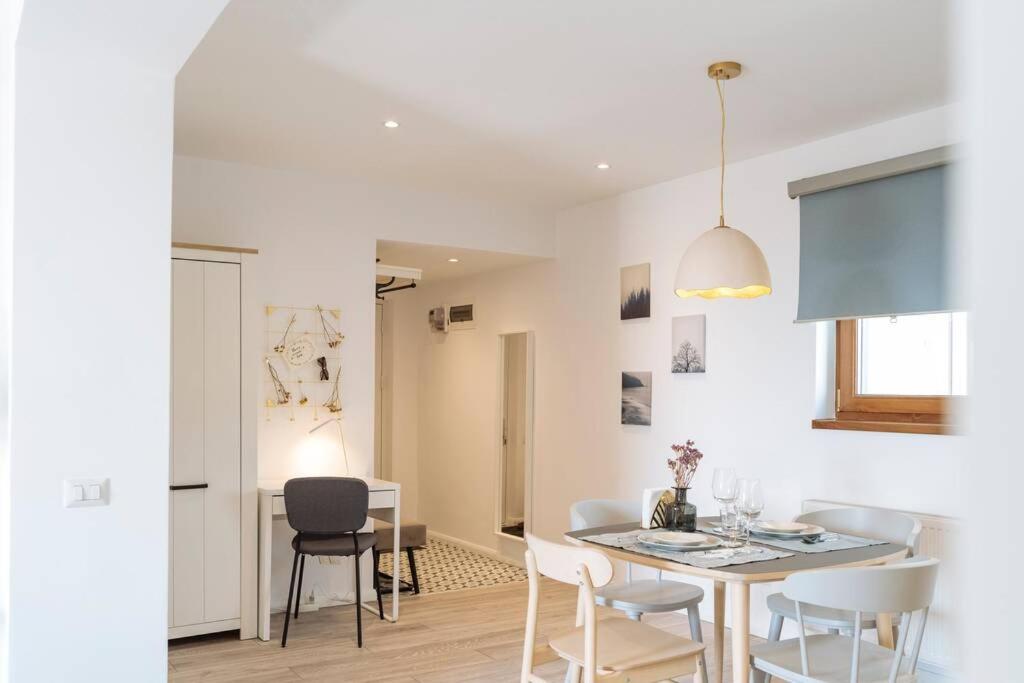 דירה Sunny 2br Flat - Old Town View *