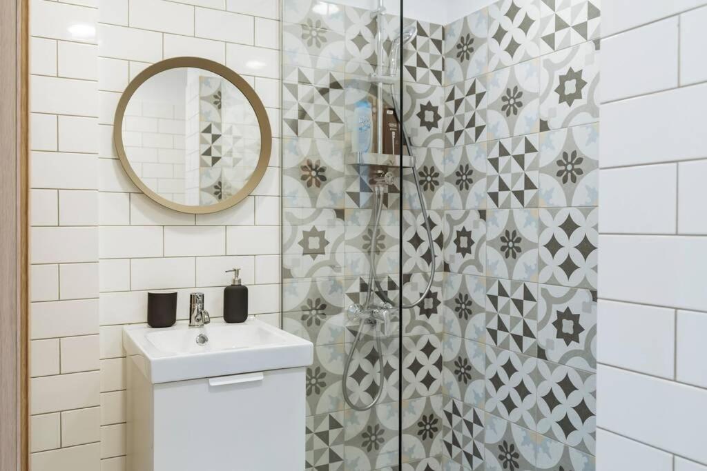 דירה Sunny 2br Flat - Old Town View *