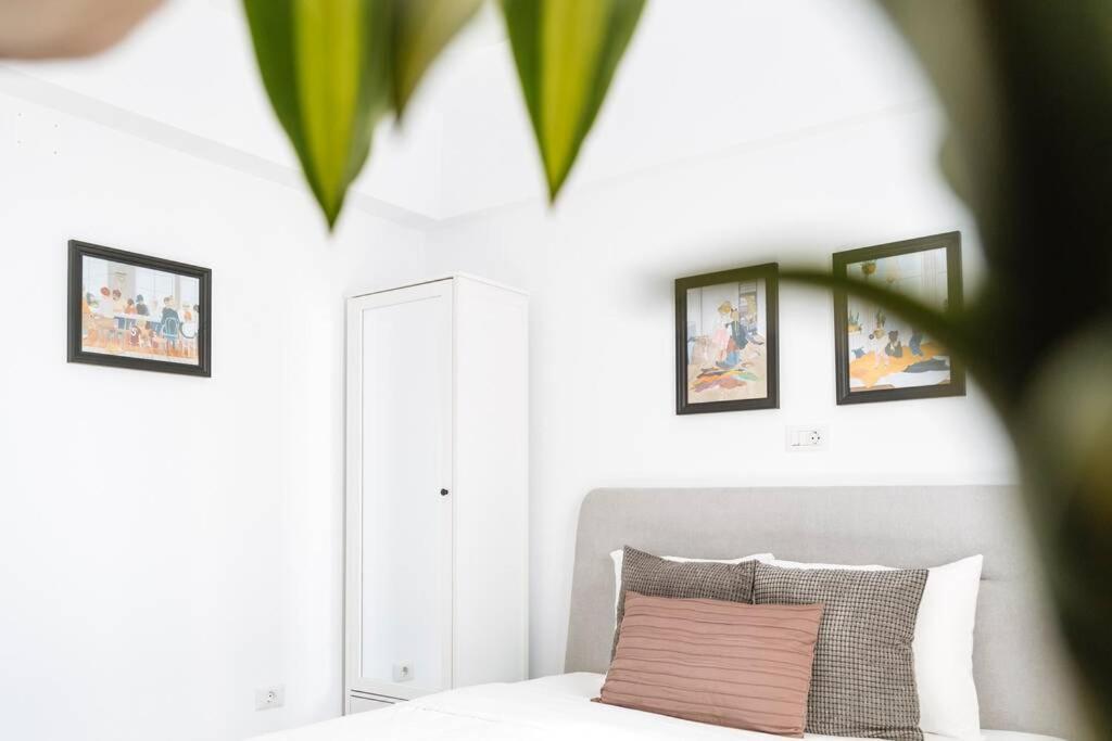 Sunny 2br Flat - Old Town View בוקרשט
